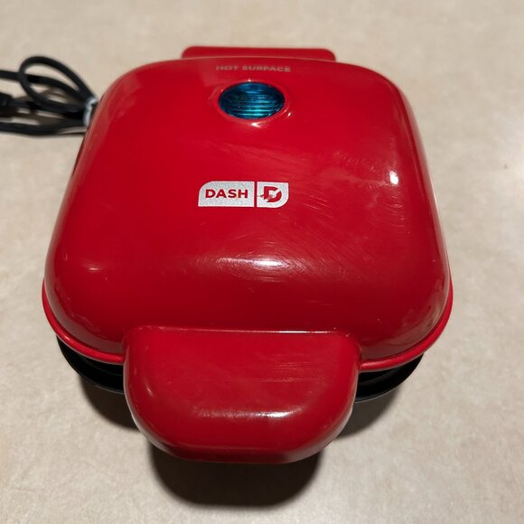 Dash Egg Bite Maker - Picture 1 of 2